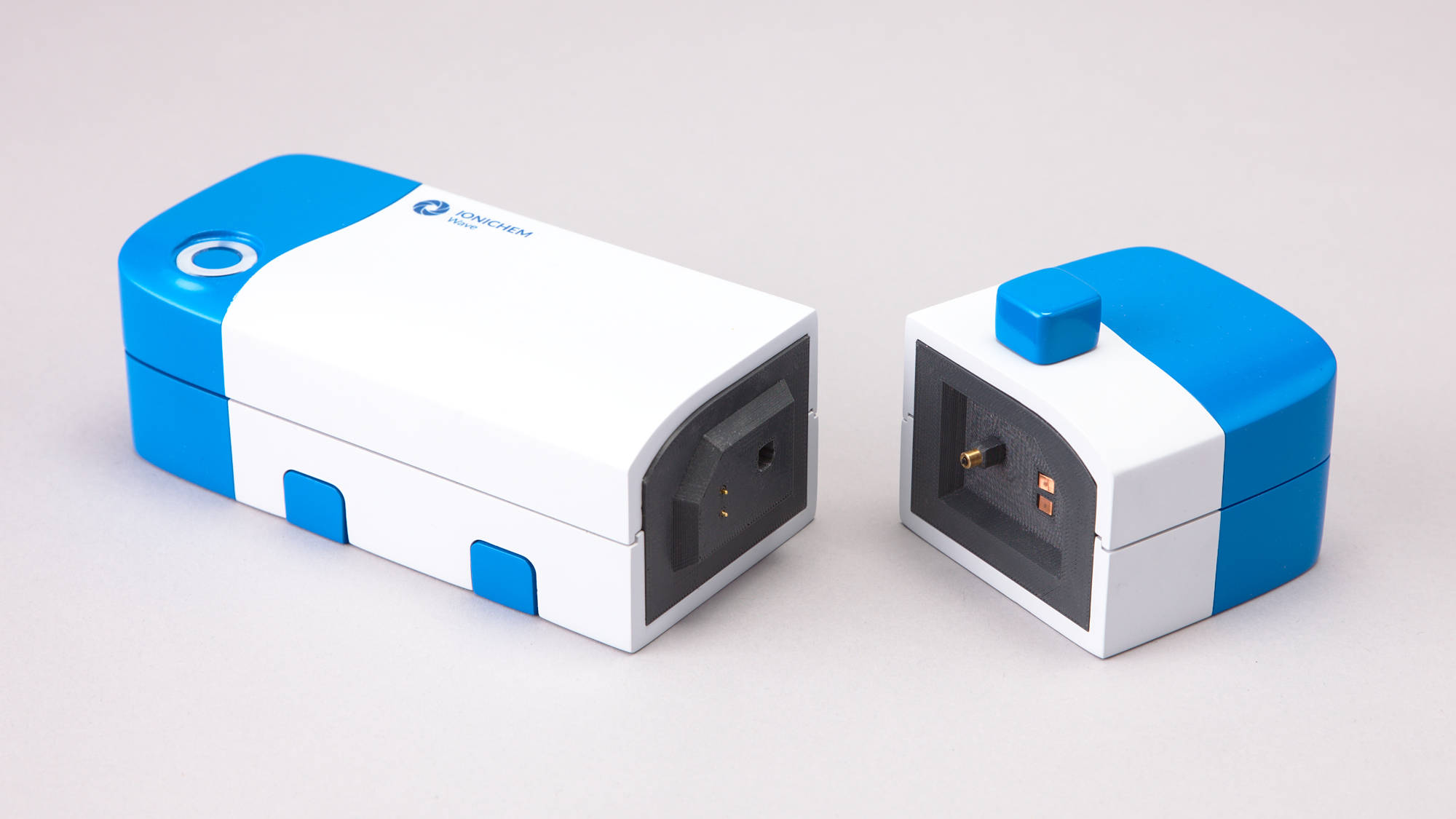 The final prototype showing the larger spectrometer module to the left, and the smaller sample module to the right.